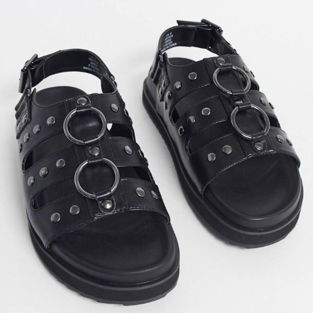 asos chunky sandal in black grunge